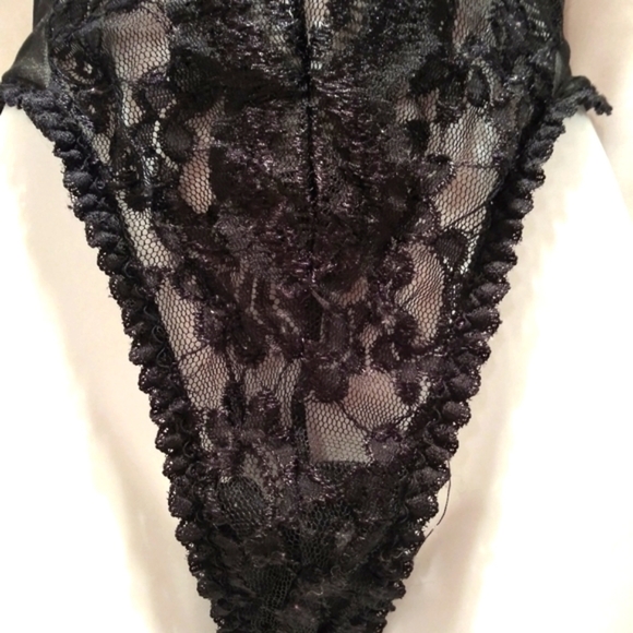 SEXY black lace Teddy negligee - Picture 7 of 8